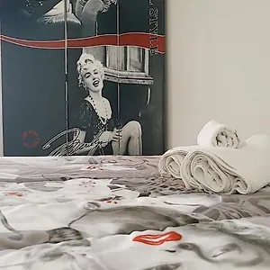  Apartamento ᗰiki ᕼouտᗴ 2 Italia