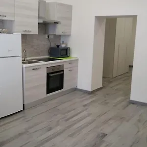  Apartamento Intero Zona Porto Italia